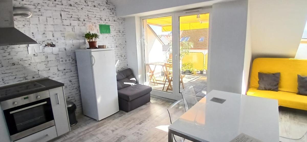 8X8 Tetoter Apartman Σέγκεντ Εξωτερικό φωτογραφία