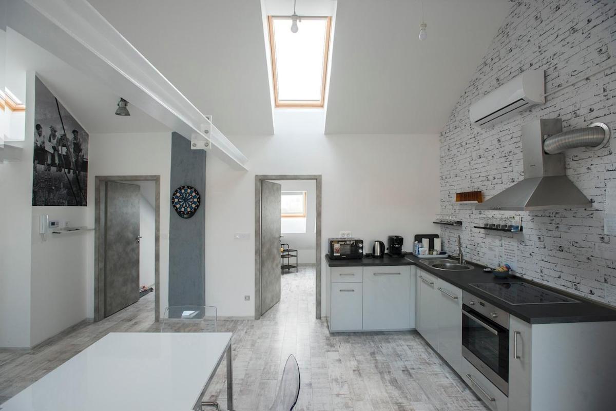 8X8 Tetoter Apartman Σέγκεντ Εξωτερικό φωτογραφία